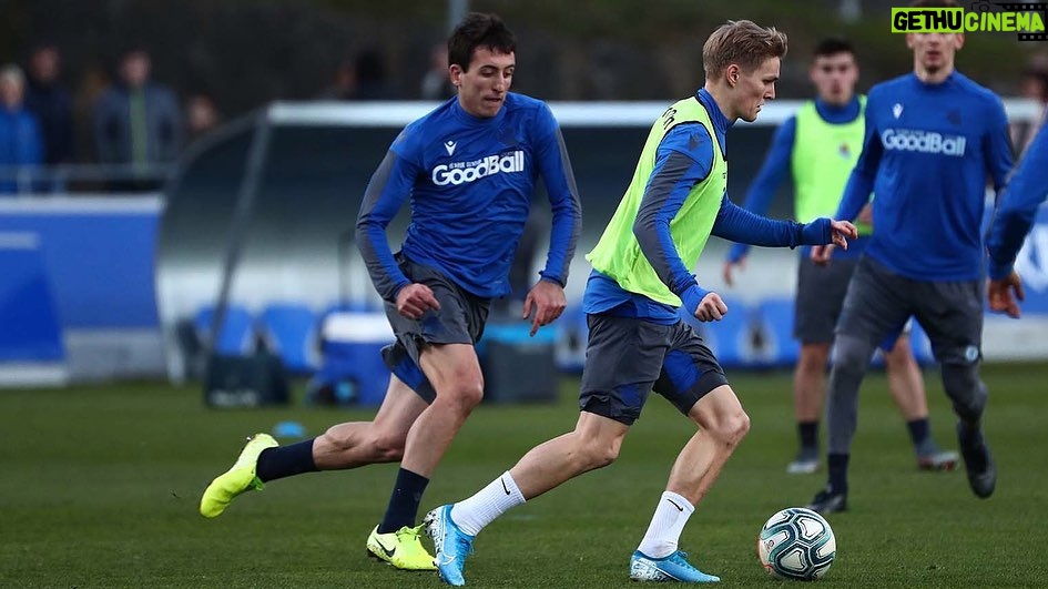 Martin Ødegaard Instagram - De vuelta!⚽️👌🏼 Zubieta XXI