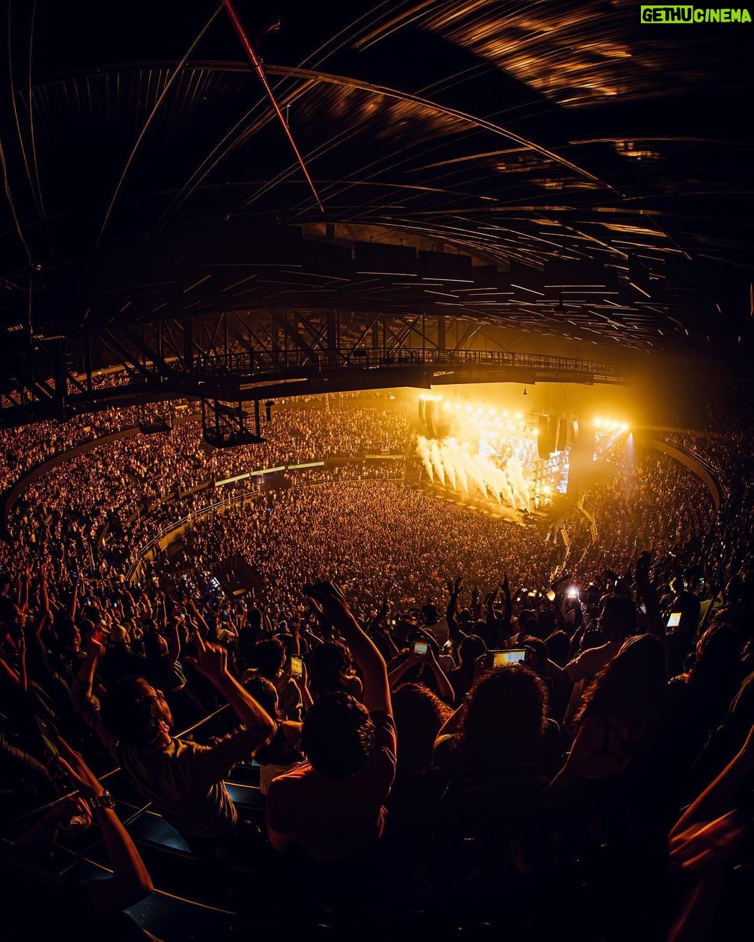 Martin Garrix Instagram - buenas noches parceros! couldn’t wish for a better show to kick off this tour! Thank you guys for everything ❤️🇨🇴 Bogotá, Colombia