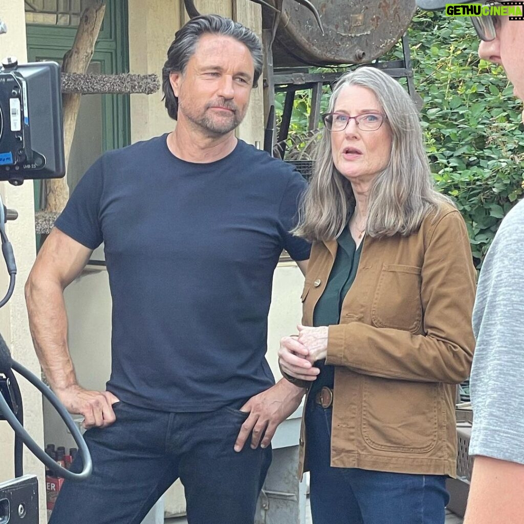Martin Henderson Instagram - On set shooting season 5 of @virginriverseries with the uber talented @annetteotoole4152 for @netflix - loving having Jack back in scenes with Hope ♥ Maple Ridge, British Columbia