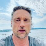 Martin Henderson Instagram - Slight delay for the second instalment of the cooking show…..got a bit caught up on the water but we’ll be back at 5pm Pacific Time. 👍👍 Los Angeles, California