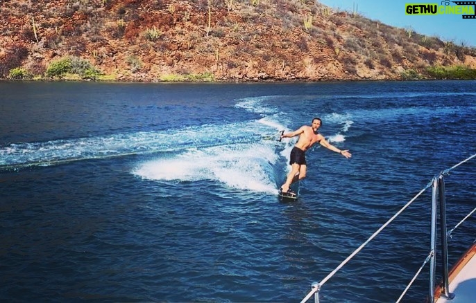 Martin Henderson Instagram - When your dinghy is your speedboat too. Fun times with @sv_ikigai (photo credit 🙏) on the #seaofcortez so grateful to be “stuck” here #ilovebaja Puerto Escondido, Baja California Sur