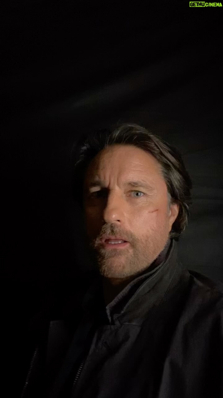 Martin Henderson Instagram - Look who’s joining me for the live signing on Nov 5th. Twice the fun! You can now order prints of us together to be signed by us both. Get your prints ordered from the link in our bio or here www.Streamily.com/MartinHenderson