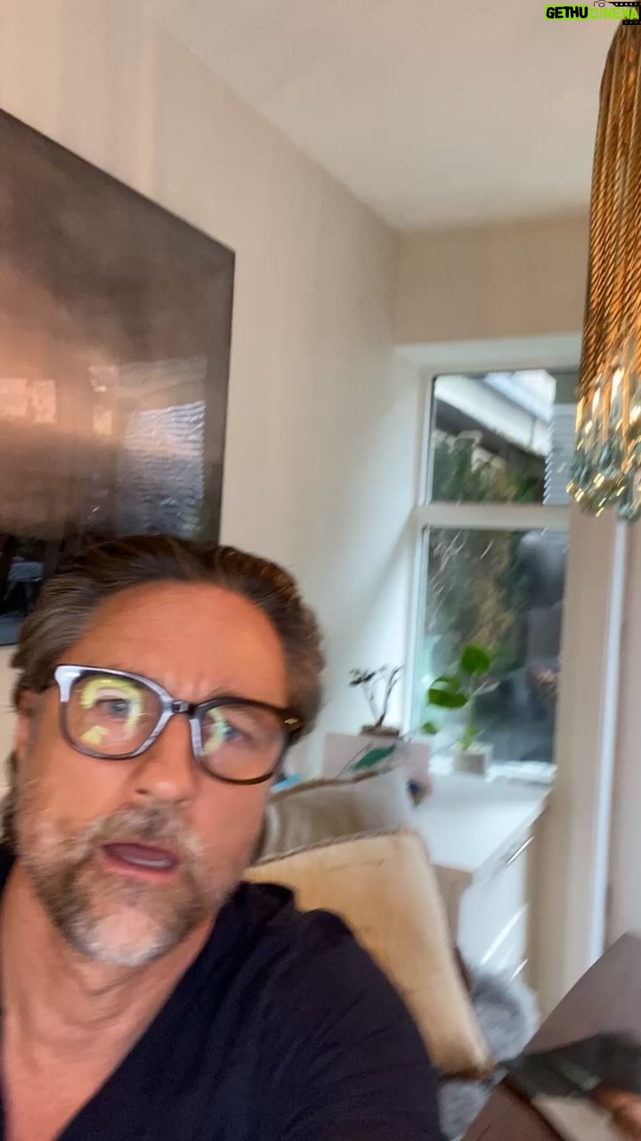 Martin Henderson Instagram - Streamily live signing session contd…..