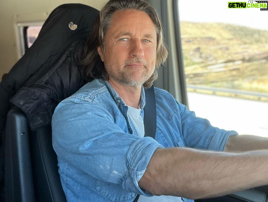 Martin Henderson Instagram - A bunch of you were asking about the #sprintervan we took to the mountains on our road trip - so…it’s from @sandyvansofficial and it is AMAZING. I’ve never driven one before and was shocked at how well it performs and handles. Made traveling with kids so much easier and fun. Super roomy and comfy and the unobstructed vistas of the scenery while driving takes adventuring to a whole new level. Thank you so much @sandyvansofficial for the awesome hook up! 🙏🏻 can’t wait to get back out there again soon! California