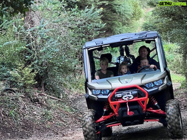 Martin Henderson Instagram - Fully recovered from COVID - thank you for all the kind messages!! And now back to having some fun before work on Virgin River Season 5 begins next week. Our can-am defender xmr arrived just in time for sooo much muddy fun for little and big kids alike. Thank you @jfkpowersports_ for all your service!! Couldn’t be happier with our new toy. I mean very important work vehicle 😂 #canamxmr #jfkpowersports #mudlover Great Barrier Island
