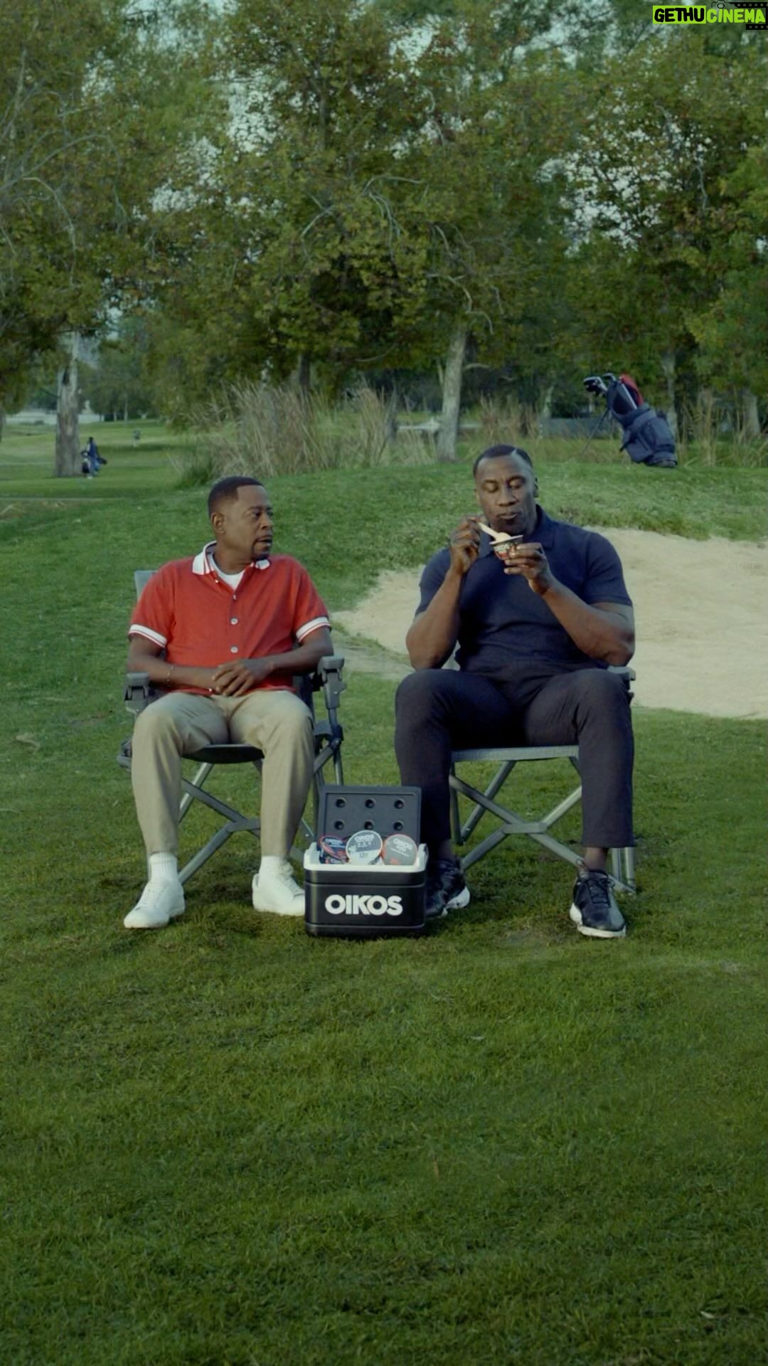 Martin Lawrence Instagram - #ad @shannonsharpe84 lookin’ distracted by that 20g protein 😂@oikos #holdmyoikos Los Angeles, California