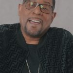 Martin Lawrence Instagram - Today marks 30 years since the debut of “Martin” and I couldn't think of a better way to celebrate than with letting y'all know how much the continued love and support means to us 🙏🏾 #Martin #riptommy #30years #feelslikeyesterday #blessed @runteldatentertainment 🎥 @creativeheadquarters ✂️ @imandrewjackson Los Angeles, California