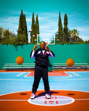 Martin Lawrence Instagram - Tag an @nba team who needs Ol' Marty Mar to get that 🏀🏆 #teammartymar #bastketball @runteldatentertainment 🎥 @katyschlemmer