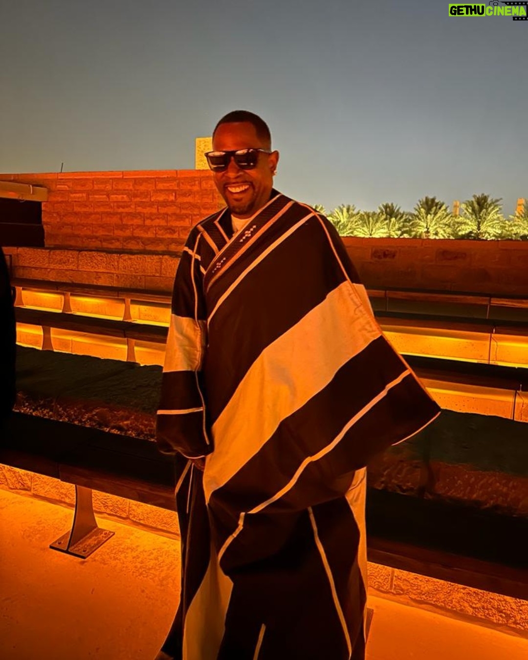 Martin Lawrence Instagram - What a thrilling cultural experience we had exploring #Diriyah the 300 year old largest mud city in the world!πΈπ¦ #VisitSaudi #SaudiWinter @visitsaudi