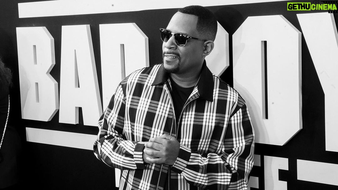 Martin Lawrence Instagram - 4 years ago today, history was made. #badboysforlife #badboys @willsmith 🎥📸 @imandrewjackson Los Angeles, California
