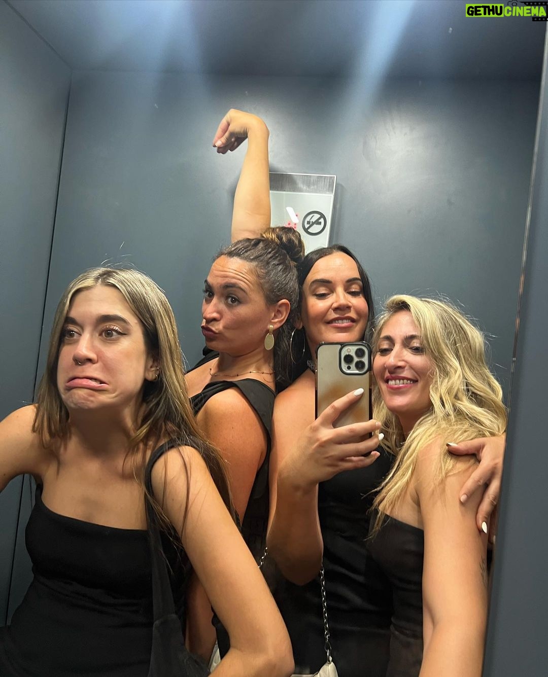 Martita de Graná Instagram - Portugal con mis amores. Que maravilla y que 14 horas he dormido al llegar a casa. Os camelo ❤️