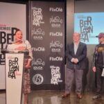 Martita de Graná Instagram - Mejor cómica 🥹 Los @premiosberlangaalhumor me nombraron mejor cómica del 2022; y os digo que recogí el premio con vergüenza, porque está claro que son muchas las buenas cómicas de este país y creí que quizás no lo merecía.Luego me dijeron que esto se llama síndrome del impostor y que nos pasa mucho a las mujeres, creemos que no merecemos nuestros logros profesionales, y entonces pensé que quizás lo único que puedo hacer es agradecer de ❤️ que alguien por fin reconozca todo el trabajo y esfuerzo que hago cada día.Así que al fin y al cabo solo me queda decir, gracias.🙏 Madrid, Spain