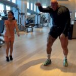 Martyn Ford Instagram - So out of ALL the cast members here on Mortal Kombat, ONLY @sophiaxu.official was brave enough to take me on in the gym …. And I LOST 🤦‍♂️ … last time I speak to her 😡 …. 😂😂 #mortalkombat #fitness #fight Australia