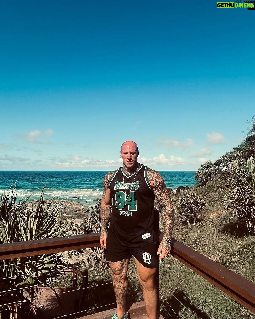 Martyn Ford Instagram - Had a lovely stroll around today, days off don’t get much better than this for sure, caught plenty of sun, and worked my little legs into the ground lol ….. where to visit tomorrow? That is the question #snapperrocks #australia #nsw Snapper Rocks, Coolangatta, Gold Coast. Queensland. Australia