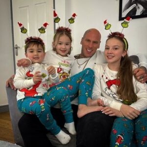 Martyn Ford Instagram - ❤️ …. I flew back, for moments like this ❤️. Worth every second, their love, their smiles, their happiness … is all I need.  Theres no amount of money, no amount of riches that even comes close to what these little people give me.  I really am the luckiest man alive ❤️