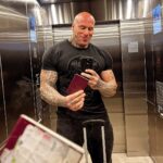 Martyn Ford Instagram - Sooo excited to see the family ❤️ …. 2 days of flying, across the world, for 4 days at home, and then back 😂, and worth EVERY minute … so so thankful to production for allowing me to do this ❤️ … Merry Christmas everyone, have a lovely time … off to the airport I go #australia #airport #dubai #UK #family Australia