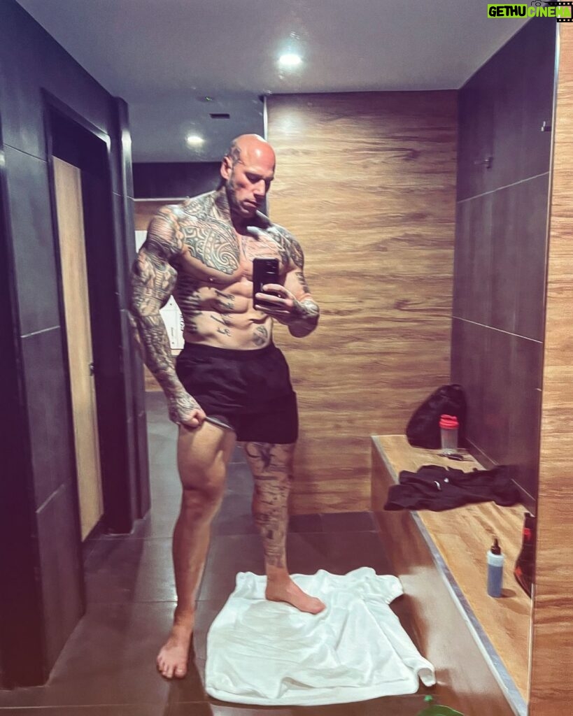 Martyn Ford Instagram - Second work out DONE ….. feeling INCREDIBLE, feeling INSPIRED, feeling HUNGRY ….. 😂 …. Be YOUR OWN COMPETITION. Find yourself a PURPOSE, a GOAL … a reason … IGNORE the mirror, get your self a performance based goal … and I guarantee you the result will come with ease. When you lose the desire to look a certain way, and fall in love with the actual activity, the rest will take care of itself … BE HAPPY, STAY MOTIVATED , LOOK AFTER YOU ❤️ have an incredible weekend #gym #health #fitness #passion #love #life Australia
