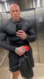 Martyn Ford Instagram - Love what you do, and you will never search for motivation …. Motivation comes from being happy, being forward thinking and ambitious …. Have an incredible day people #australia #mk2 #happy
