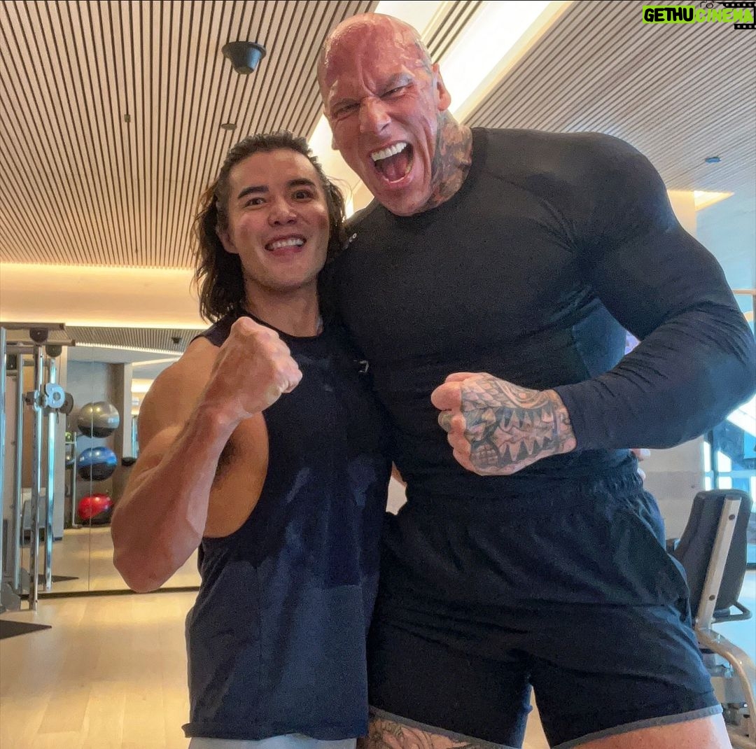 Martyn Ford Instagram - Happy Belated Birthday to the incredible @ludilin … one of the kindest humans I’ve had the pleasure to meet, not to mention hard working … a pleasure sharing the screen with this guy 🙏 …. Have a wonderful day people … make it count ❤️🤛 #MK2 #fitness #prep #life Australia
