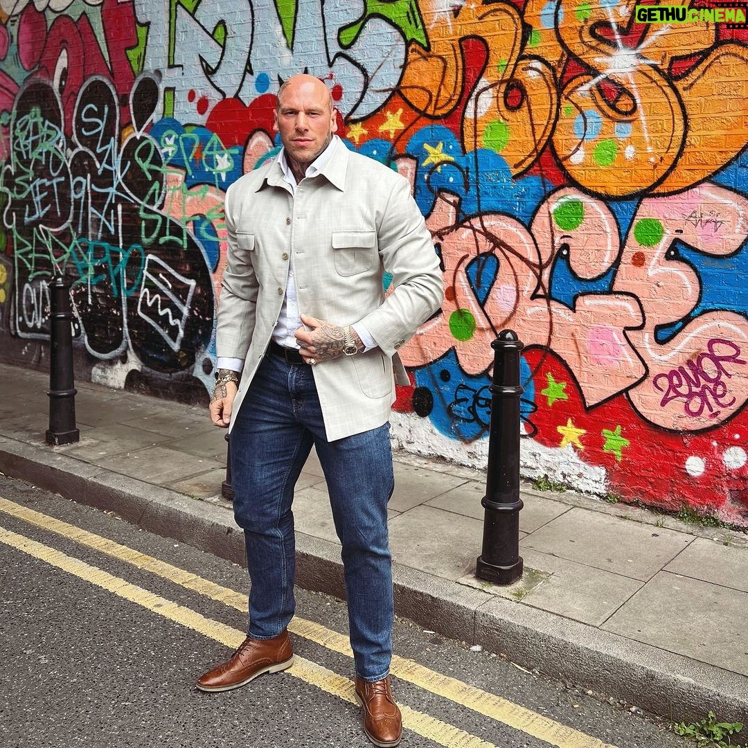 Martyn Ford Instagram - London you have been incredible as always ❤️ … quick stop, now time to race back, cuddle the babies, and get the case ready for Ohio #london #ohio #life 🌍❤️ London, United Kingdom
