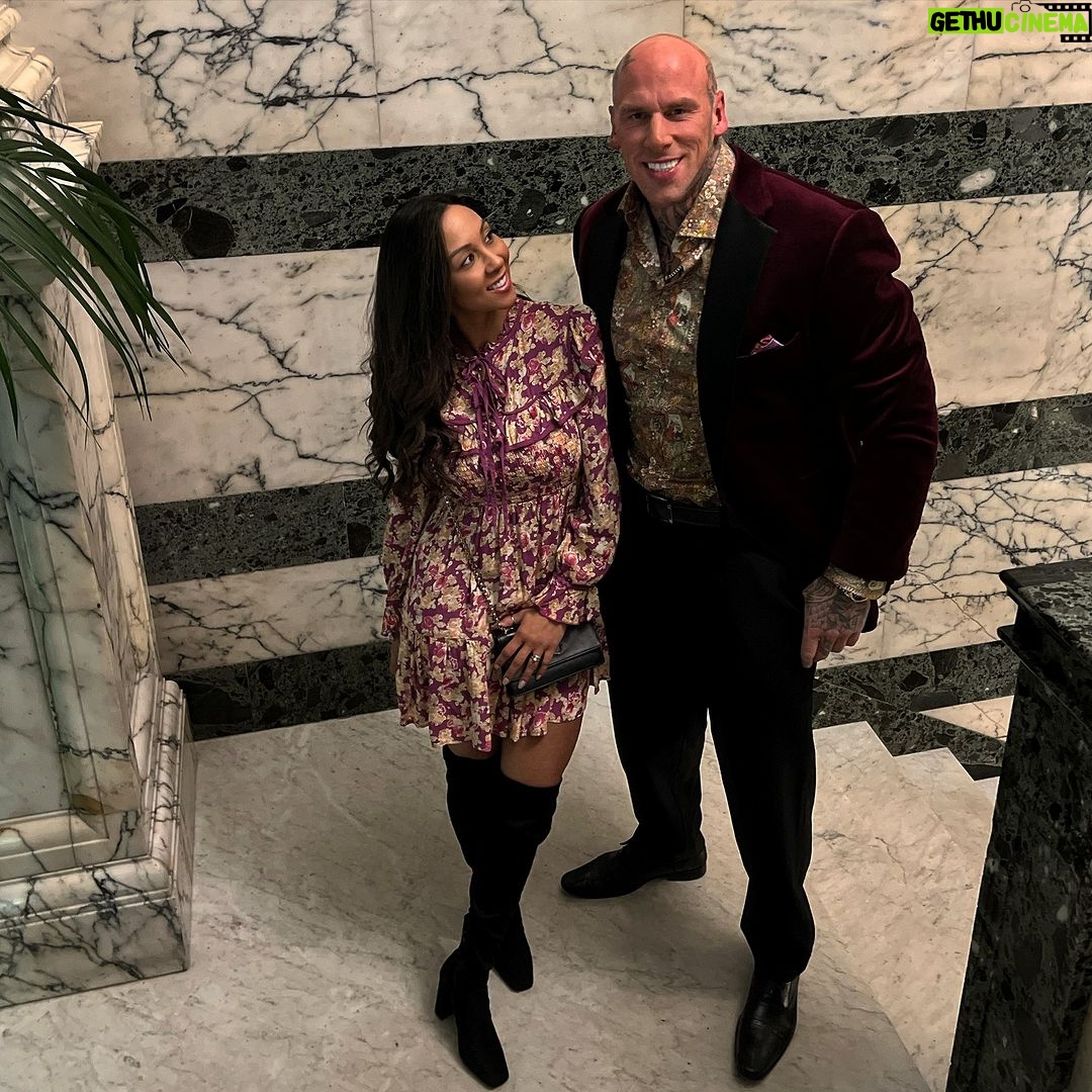 Martyn Ford Instagram - Out Out …. Edinburgh for the BIG game tomorrow, but tonight, time to spoil the wife and eat some much needed munch … what to have for CHEAT MEAL though ??? #food #meal #scotland Edinburgh Scotland