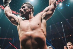 Martyn Ford Instagram - What an evening, so many memories …. @ricoverhoeven @jasonstatham @glorykickboxing

📸 @remyonline 

#glory #champ