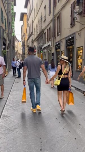 Mary Fitzgerald Instagram - Eating, Drinking, Walking, Sight Seeing, & Kissing our way through Italy 🇮🇹❤️
#marriage #travel #family #italy #vacation