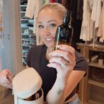 Mary Fitzgerald Instagram - All of my GO TO Products that I absolutely LOVE. Filmed this for you guys right before I left as I was packing but took me a while to link everything for you guys! Go to my LTK shop to see linked products✨ Link In Bio PRODUCT NAMES 💆🏼‍♀️Hair Oil: Oribe Gold Lust 💋Makeup Concealer: Lancôme Teint Idole Ultra Wear All Over Full Coverage Foundation: Lancôme Teint Idole Ultra Wear Care and Glow Serum Powder: Lancôme Dual Finish Powder Foundation Primer: Lancôme La Base Pro Face Setting Spray: Lancôme Fix it Forget it Mascara: Lancôme Monsieur Big Volume Bronzer/Eyeshadow Pallet: Sephora Blush Drops: Radical (liquid blush) Brow Pen: Radical 💄Lip Combo: @novabeauty Nude 02 “The perfect nude lip” Other favorite: Red 02 (night look) 🧖🏼‍♀️Skin @olgalorencinskincare Pep Revive Daily Moisturizer Lactic Acid Hyd Serum Weightless Moisturizer Supercharged Hyaluronic acid face serum Let me know if you would like details about a specific product #makeup #skincare #go tos #ltk #ltkbeauty #ltkproducts #hair #lipcombo #marybonnet #sellingsunset #ltkskin #travelgotos #myproducts