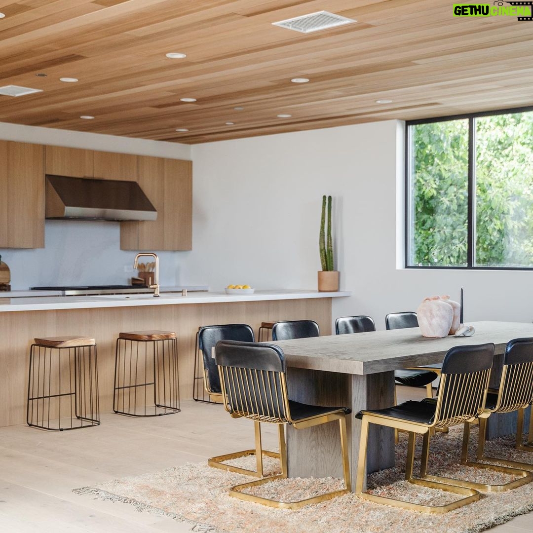 Mary Fitzgerald Instagram - Just Listed ✨ 609 BROADWAY ST.- $5,849,000 A newly constructed contemporary duplex in the heart of Venice just blocks away from LA's trendiest street, Abbot Kinney. Completed in 2022, this legal duplex with fully approved Condo entitlements showcases an impeccable architectural design by the acclaimed architect Robert Thibodeau, with a front house featuring 4 beds/4 baths, and a back house offering 3 beds/3 baths, resulting in a generous combined area ofover 6,000 sq.ft. Outstanding features abound in this property, including Caesarstone kitchen countertops. stylish Carrera covered bathrooms. eye-catching cedar siding. exquisite white oak hardwood floors, and top-of-the-line appliances. Each structure is enhanced by a spacious loft area of 1,400 sq. ft. with impressive 15-foot ceilings and private rooftop decks, providing a serene retreat for relaxation and leisure. The main suite occupies the entire top floor of each home, while the entry level of each structure encompasses the remaining bedrooms and bathrooms, an entertainment room, and a convenient 4-car garage. The duplex currently generates an impressive $30,000 per month in collective rents from stable credit tenants with 12-month leases, with the front residence (4 beds spanning 2,916 sq. ft.) leased at $16,000/mo., and the back residence (3 beds and an ample 3,218 sq. ft.) leased at $14,000/mo., with separate utility meters. Furthermore, LA County has granted approval for the conversion of these two homes into condominiums. Upon the expiration of the existing leases, the new owner will have the flexibility to either enjoy both residences, or consider retaining one for personal use while selling/leasing the other unit. BEDS: 7 SQ. FT: 6,134 $5,849,000 BATHS: 7 PARKING: 8 CAR Listed By: @jasonoppenheim @theheatherraeelmoussa @theoppenheimgroup