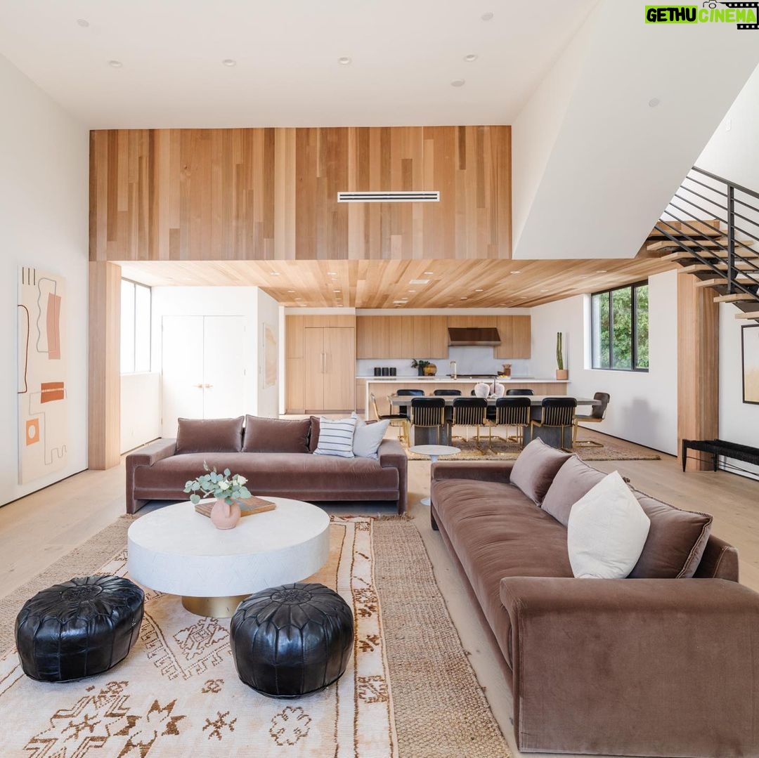 Mary Fitzgerald Instagram - Just Listed ✨ 609 BROADWAY ST.- $5,849,000 A newly constructed contemporary duplex in the heart of Venice just blocks away from LA's trendiest street, Abbot Kinney. Completed in 2022, this legal duplex with fully approved Condo entitlements showcases an impeccable architectural design by the acclaimed architect Robert Thibodeau, with a front house featuring 4 beds/4 baths, and a back house offering 3 beds/3 baths, resulting in a generous combined area ofover 6,000 sq.ft. Outstanding features abound in this property, including Caesarstone kitchen countertops. stylish Carrera covered bathrooms. eye-catching cedar siding. exquisite white oak hardwood floors, and top-of-the-line appliances. Each structure is enhanced by a spacious loft area of 1,400 sq. ft. with impressive 15-foot ceilings and private rooftop decks, providing a serene retreat for relaxation and leisure. The main suite occupies the entire top floor of each home, while the entry level of each structure encompasses the remaining bedrooms and bathrooms, an entertainment room, and a convenient 4-car garage. The duplex currently generates an impressive $30,000 per month in collective rents from stable credit tenants with 12-month leases, with the front residence (4 beds spanning 2,916 sq. ft.) leased at $16,000/mo., and the back residence (3 beds and an ample 3,218 sq. ft.) leased at $14,000/mo., with separate utility meters. Furthermore, LA County has granted approval for the conversion of these two homes into condominiums. Upon the expiration of the existing leases, the new owner will have the flexibility to either enjoy both residences, or consider retaining one for personal use while selling/leasing the other unit. BEDS: 7 SQ. FT: 6,134 $5,849,000 BATHS: 7 PARKING: 8 CAR Listed By: @jasonoppenheim @theheatherraeelmoussa @theoppenheimgroup