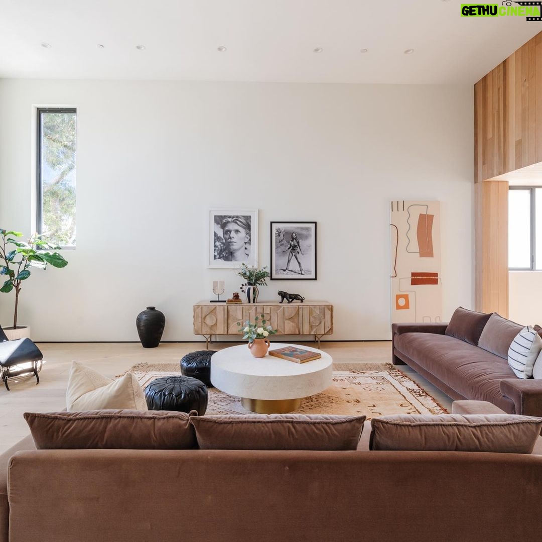 Mary Fitzgerald Instagram - Just Listed ✨ 609 BROADWAY ST.- $5,849,000 A newly constructed contemporary duplex in the heart of Venice just blocks away from LA's trendiest street, Abbot Kinney. Completed in 2022, this legal duplex with fully approved Condo entitlements showcases an impeccable architectural design by the acclaimed architect Robert Thibodeau, with a front house featuring 4 beds/4 baths, and a back house offering 3 beds/3 baths, resulting in a generous combined area ofover 6,000 sq.ft. Outstanding features abound in this property, including Caesarstone kitchen countertops. stylish Carrera covered bathrooms. eye-catching cedar siding. exquisite white oak hardwood floors, and top-of-the-line appliances. Each structure is enhanced by a spacious loft area of 1,400 sq. ft. with impressive 15-foot ceilings and private rooftop decks, providing a serene retreat for relaxation and leisure. The main suite occupies the entire top floor of each home, while the entry level of each structure encompasses the remaining bedrooms and bathrooms, an entertainment room, and a convenient 4-car garage. The duplex currently generates an impressive $30,000 per month in collective rents from stable credit tenants with 12-month leases, with the front residence (4 beds spanning 2,916 sq. ft.) leased at $16,000/mo., and the back residence (3 beds and an ample 3,218 sq. ft.) leased at $14,000/mo., with separate utility meters. Furthermore, LA County has granted approval for the conversion of these two homes into condominiums. Upon the expiration of the existing leases, the new owner will have the flexibility to either enjoy both residences, or consider retaining one for personal use while selling/leasing the other unit. BEDS: 7 SQ. FT: 6,134 $5,849,000 BATHS: 7 PARKING: 8 CAR Listed By: @jasonoppenheim @theheatherraeelmoussa @theoppenheimgroup