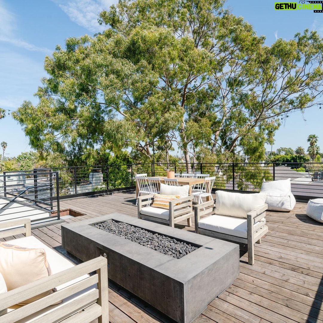 Mary Fitzgerald Instagram - Just Listed ✨ 609 BROADWAY ST.- $5,849,000 A newly constructed contemporary duplex in the heart of Venice just blocks away from LA's trendiest street, Abbot Kinney. Completed in 2022, this legal duplex with fully approved Condo entitlements showcases an impeccable architectural design by the acclaimed architect Robert Thibodeau, with a front house featuring 4 beds/4 baths, and a back house offering 3 beds/3 baths, resulting in a generous combined area ofover 6,000 sq.ft. Outstanding features abound in this property, including Caesarstone kitchen countertops. stylish Carrera covered bathrooms. eye-catching cedar siding. exquisite white oak hardwood floors, and top-of-the-line appliances. Each structure is enhanced by a spacious loft area of 1,400 sq. ft. with impressive 15-foot ceilings and private rooftop decks, providing a serene retreat for relaxation and leisure. The main suite occupies the entire top floor of each home, while the entry level of each structure encompasses the remaining bedrooms and bathrooms, an entertainment room, and a convenient 4-car garage. The duplex currently generates an impressive $30,000 per month in collective rents from stable credit tenants with 12-month leases, with the front residence (4 beds spanning 2,916 sq. ft.) leased at $16,000/mo., and the back residence (3 beds and an ample 3,218 sq. ft.) leased at $14,000/mo., with separate utility meters. Furthermore, LA County has granted approval for the conversion of these two homes into condominiums. Upon the expiration of the existing leases, the new owner will have the flexibility to either enjoy both residences, or consider retaining one for personal use while selling/leasing the other unit. BEDS: 7 SQ. FT: 6,134 $5,849,000 BATHS: 7 PARKING: 8 CAR Listed By: @jasonoppenheim @theheatherraeelmoussa @theoppenheimgroup