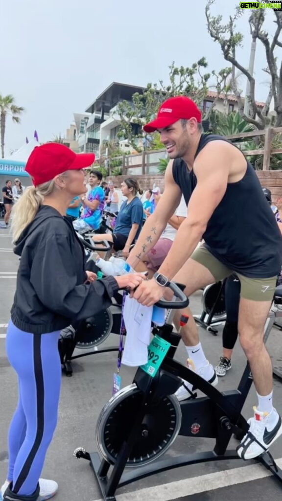 Mary Fitzgerald Instagram - We had the best time this morning in Manhattan Beach at a charity event supporting such a great cause. Although I couldn’t bike I was able to enjoy the event and watch my honey 💕 Thank you @tourdepier @turkishairlines for having us! #netflix #sellingsunset #girlboss #bossbabe #realestate #realityshow #theoppenheimgroup #glam #outfits #bts #behindthescenes #season6sellingsunset #season6 #netflixsellingsunset #tourdepier #tourdepier2023 #turkishairlines #charityevent