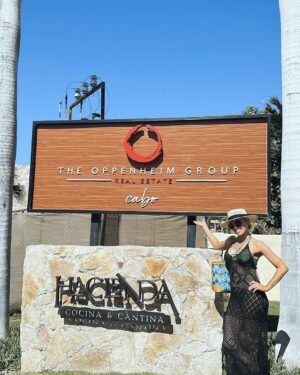Mary Fitzgerald Instagram - Everyone needs some sun in February ☀️ 

It was a magical weekend with my mama and sissy! 
We had such an amazing girls trip and some R & R 

Thank you so much @haciendacabo @1homespreviewcabo @1hotels @alen_ogroupcabo @theoppenheimgroup_cabo 
For the best experience and stay! We can’t stop talking about how perfect everything was! Can’t wait to come back