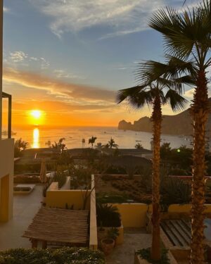 Mary Fitzgerald Instagram - Everyone needs some sun in February ☀️ 

It was a magical weekend with my mama and sissy! 
We had such an amazing girls trip and some R & R 

Thank you so much @haciendacabo @1homespreviewcabo @1hotels @alen_ogroupcabo @theoppenheimgroup_cabo 
For the best experience and stay! We can’t stop talking about how perfect everything was! Can’t wait to come back