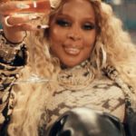 Mary J. Blige Instagram - Singer: ✔️ Actress: ✔️ Talk Show Host: ✔️✔️ The Queen of Hip Hop Soul, @therealmaryjblige invites you to her brand new raw and unfiltered series. Join Mary and some of her close friends for intimate conversations about life. Grab a glass 🥂and get ready for #TheWineDownBET. See you March 1st 10/9c!