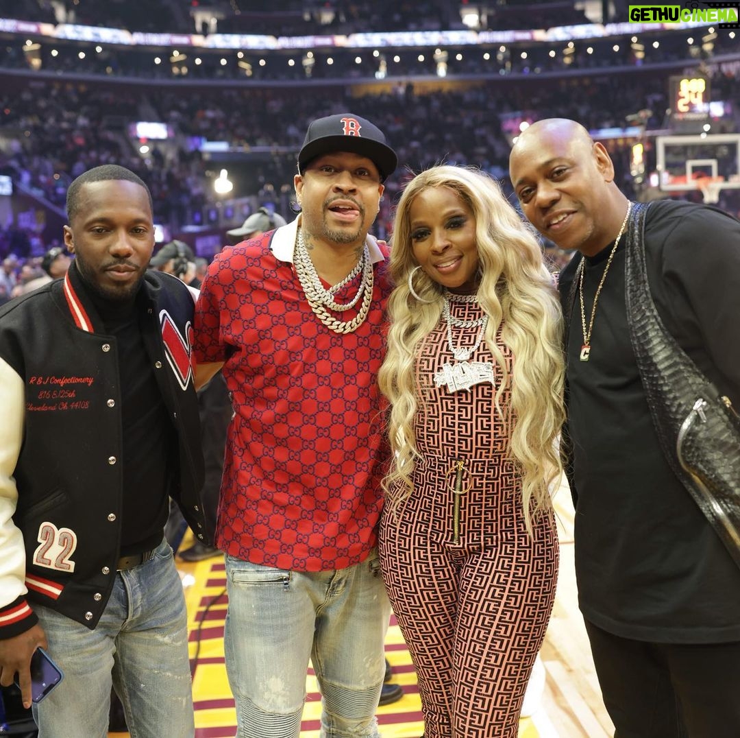 Mary J. Blige - 467.4K Likes - Wow! I’ve been blessed to be apart of 2 of the biggest moments in sports!!What an #amazing weekend! #NBAAllStar75 @sterlingpics #GoodMorningGorgeous