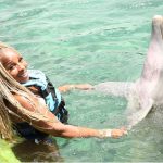 Mary J. Blige Instagram - Happy Labor Day from the Big Fish 🐬 #LaborDay #fromjamaicawithlove #NewFearAccomplished #swimmingwithdolphins🐬
