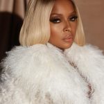 Mary J. Blige Instagram - For What’s money without happiness or hard times without the people you love?? -J Cole Love Yourz Happy Thanksgiving bless up eat up enjoy !!! #nosuchthingasalifethatsbetterthanyours