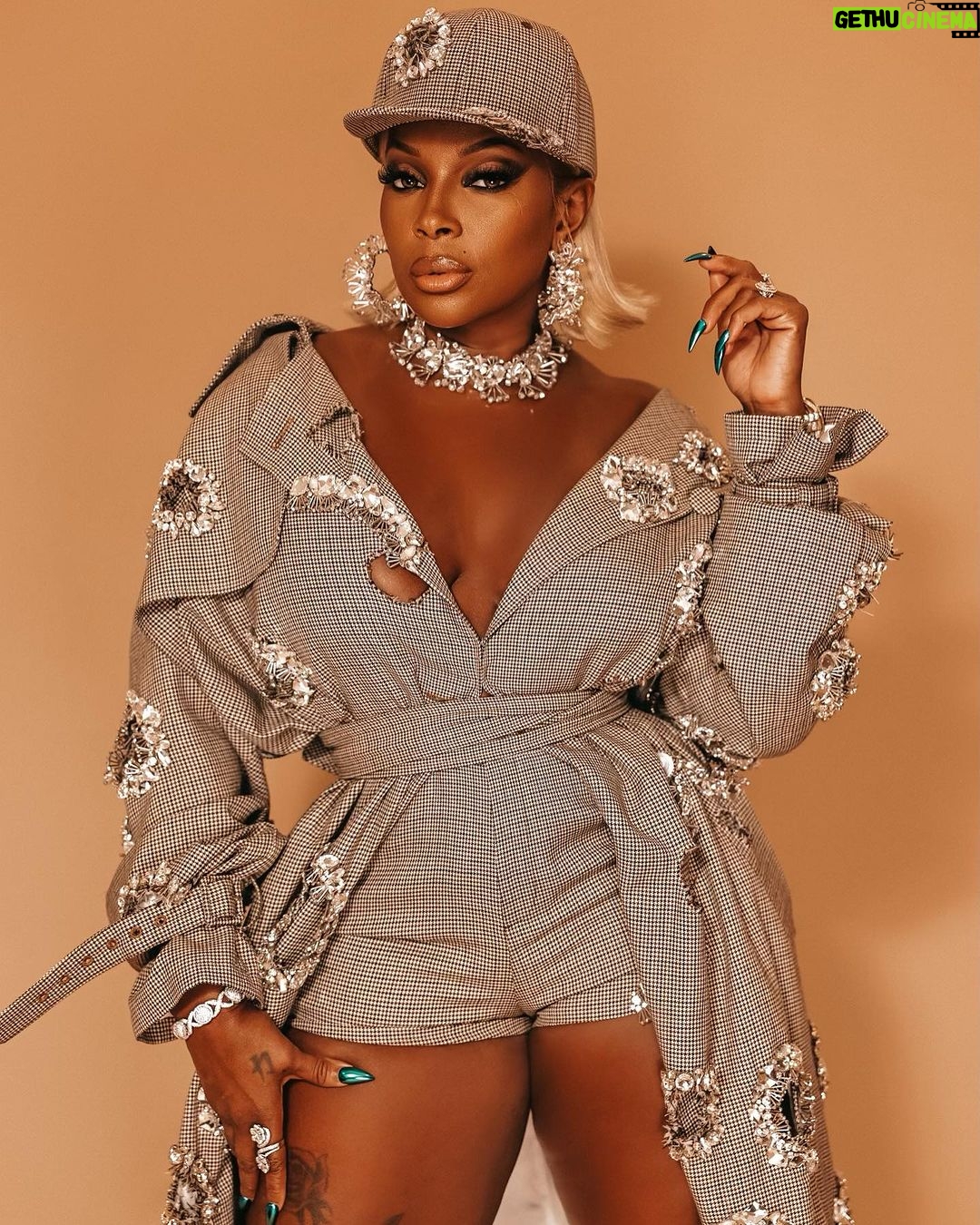 Mary J. Blige - 204.4K Likes -