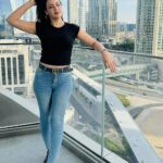 Maryam Zakaria Instagram - “Don’t just stand out. Make them remember you” 🖤💙🔥 #ootd #casualstyle #dubai #beautifulview #photoshoot Dubai, United Arab Emirates