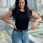 Maryam Zakaria Instagram - “Don’t just stand out. Make them remember you” 🖤💙🔥 #ootd #casualstyle #dubai #beautifulview #photoshoot Dubai, United Arab Emirates