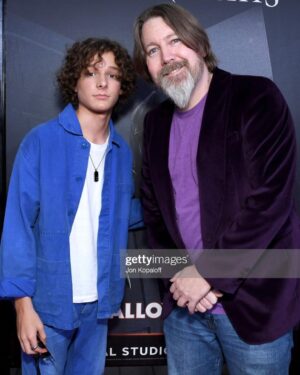 Mason Thames Instagram - INCREDIBLE to see @theblackphonemovie @blumhouse haunted house at @horrornights 💯💯Go see it!! Thank you again @horrornights @universalpictures @blumhouse for this fun night! @scottderrickson @massawyrm @itsjasonblum @official_miguelcazarezmora @bakingjason check out @theblackphonemovie at #hhn2022 and the tour I did with @bdisgusting can’t wait to go back!