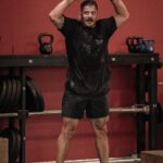 Mat Fraser Instagram - Hit a #HWPOFLAGSHIP inspired workout this morning. Love doing a little fitness before watching a lot of fitness. SAVE this post and take the metcon we did for a spin:  3-min AMRAP: 10 BMU (or T2B or RMU) 12 box jumps 12 KB goblet squats Max burpees in remaining time - Rest 2:00 - Repeat for 3 sets total Get after it and have fun 😤 Round Rock, Texas