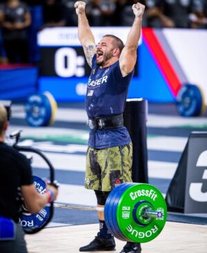 Mat Fraser Instagram - What a moment.🔥 
Throwback to when five-time Fittest Man on Earth @mathewfras hit an unforgettable 380-lb (172.3 kg) clean at the 2019 CrossFit Games, winning the event. 

#CrossFit #CrossFitGames #Sports #Weightlifting 📸 @flsportsguy 🎨 @lindseyaarellano #HWPO