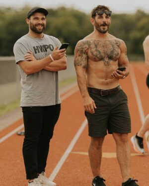 Mat Fraser Instagram - Throwback to some pre-Games track work with the team. Itching to get back to coaching with the @hwpotraining crew 🙌 

What’s a skill or movement you’re planning to work on this off-season? #HWPO