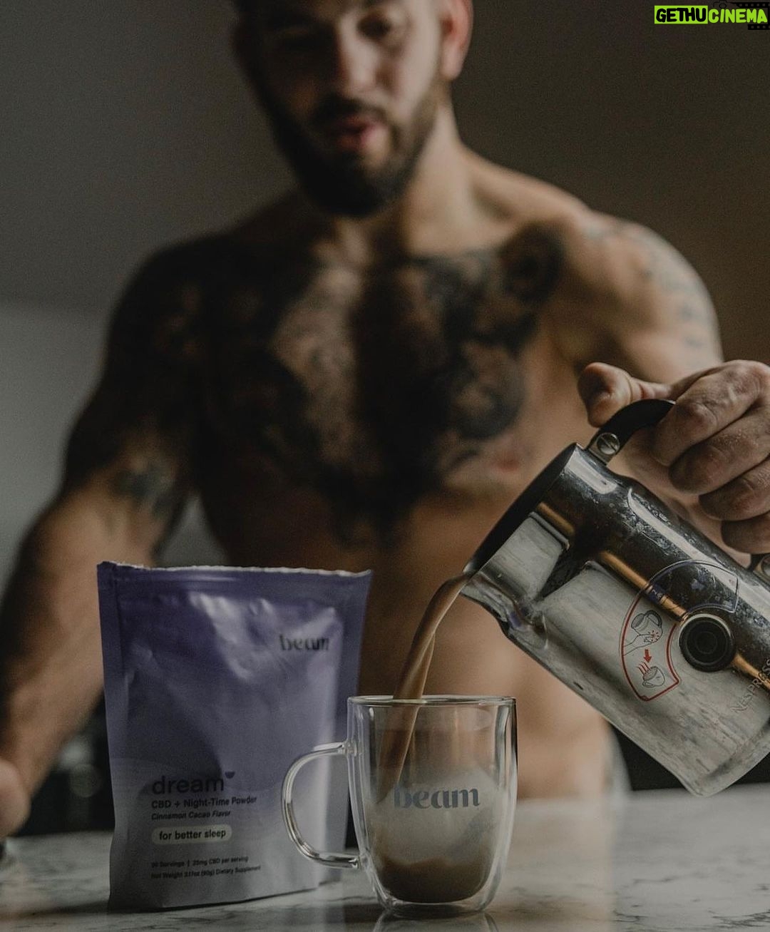Mat Fraser Instagram - I’m more of a double-scooper myself, what about you? The better you sleep, the better you train. AND vice versa 🙌 @beam dream is a game-changer and a staple part of my nightly routine. When you subscribe you save 20%, and score an additional 15% off (and a free frother) with code MAT15 — link in bio. Saving money, better sleep, win-win.