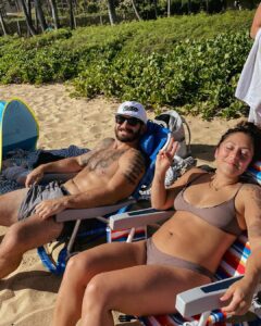 Mat Fraser Instagram - Well, we officially have an island baby. The sunshine looks good on her, just like mama. Until next time Hawai’i 🤙🌴. #hawaii #hwpo @sammymoniz