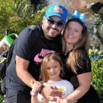 Matheus Ceará Instagram - E nossas férias continuam por esse mundo encantado em Orlando! Um dos passeios mais legais aconteceu hoje pelo Pandora the Word of Avatar! Acompanhem tudo nos stories! 😉 #ferias #viagem #familia #segunda #trip #passeio