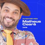Matheus Ceará Instagram - Bem-vindo à Nume, @matheusceara! 💙 O matuto nordestino que todos aprenderam a amar na TV, irá mostrar um lado totalmente diferente e sem filtros em seu novo show “Nome Sujo na Praça”. É incrível poder unir esforços e somar com um nome tão reconhecido da comédia brasileira! 🚀